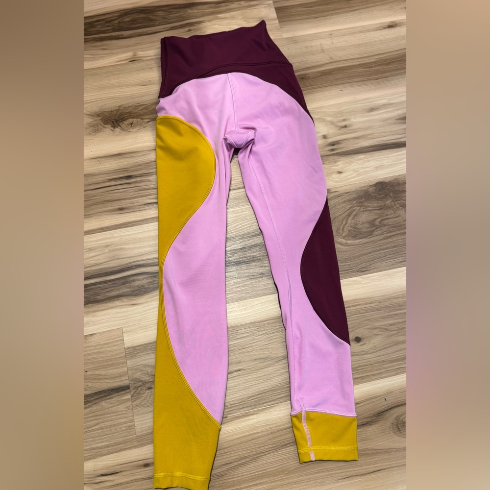 LULULEMON ROKSANDA NWOT XXS INNER EXPANSE Leggings Lilac Purple Gold Retro Wave